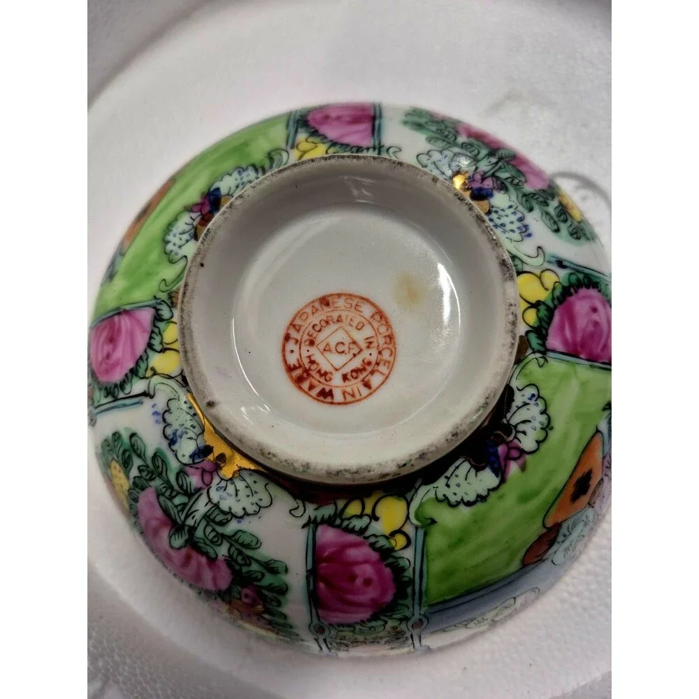Vintage Rose Famille Medallion  6
